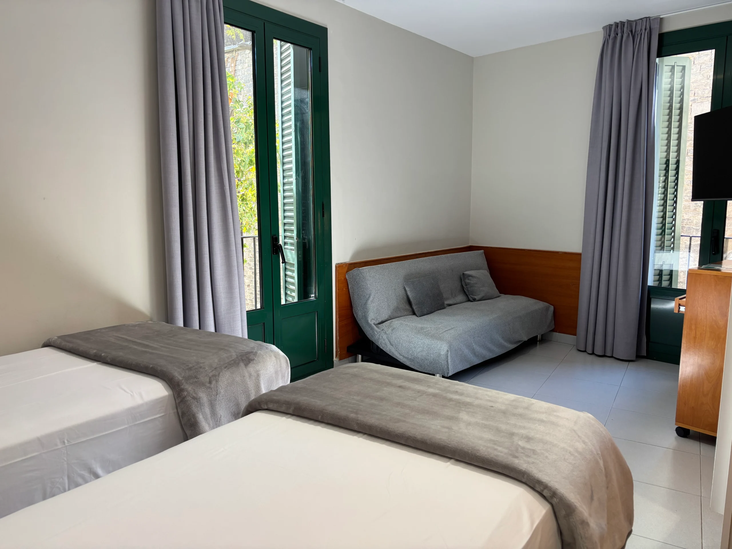 freeimgen_1761649917920